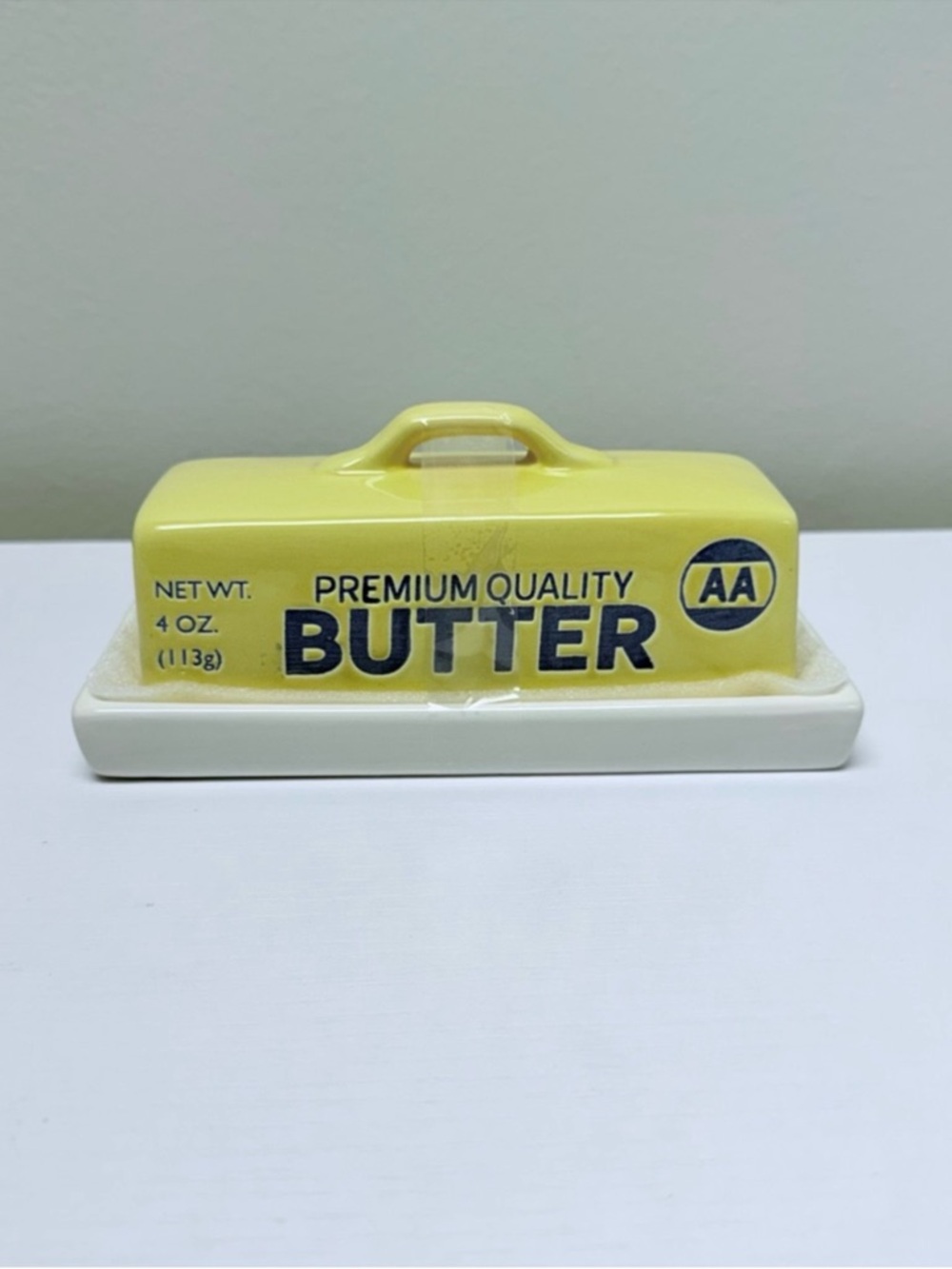 New! Retro Style Ceramic Yellow Butter Dish with White Base - Picture 4 of 6